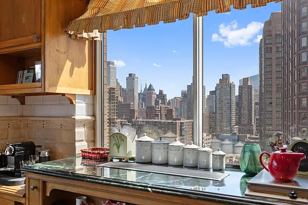 Sold by Keller Williams NYC | media 4