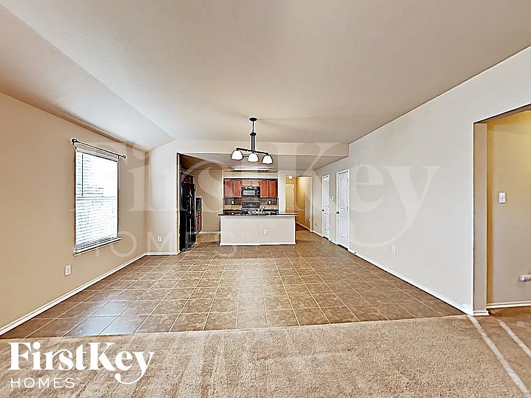 1413 Waco Turner — Photo 3