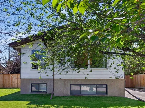 20 N McKinley Rd SE, Calgary, AB T2Z 1T6