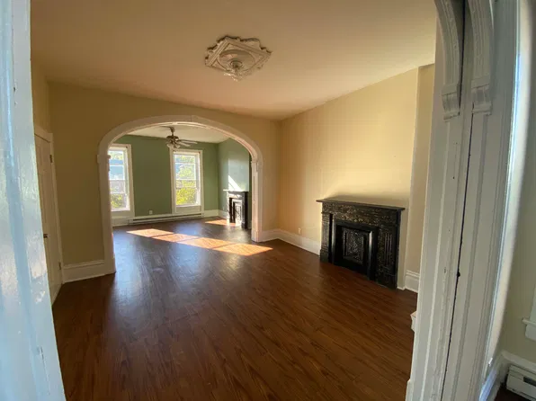 65 Remsen St APT 4, Cohoes, NY 12047