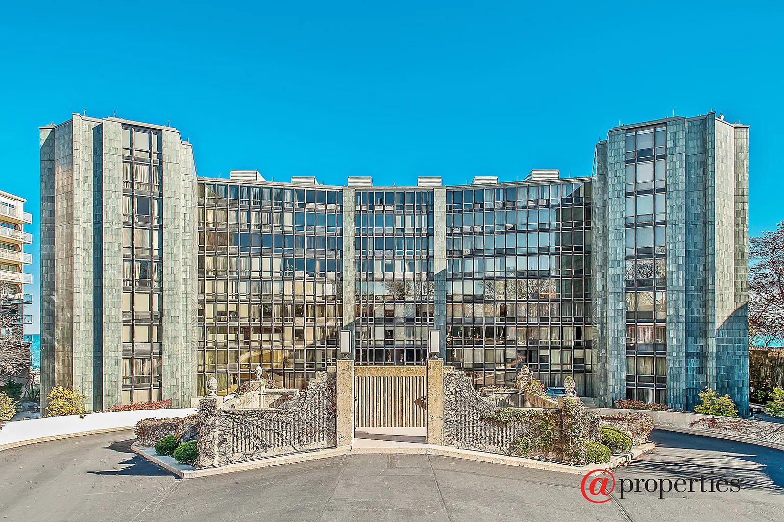 1420 Sheridan Rd APT 1C photo 1