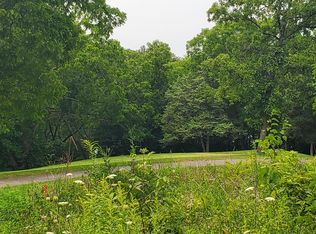 19 Timberline Dr, Galena, IL 61036