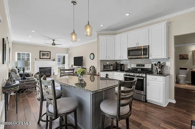 56 Rochford Dr — Photo 12