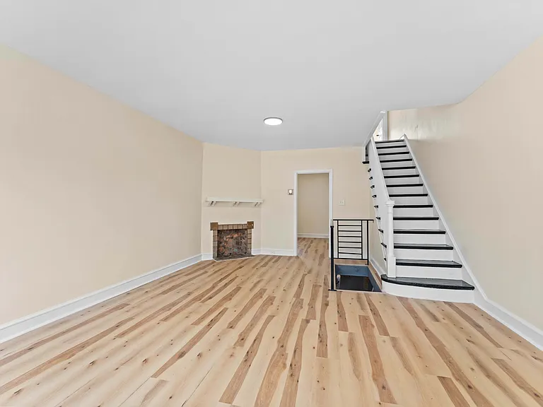 1901A W 72nd Ave — Photo 7