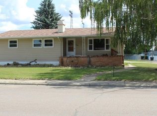 808 9th Ave SW, Sidney, MT 59270