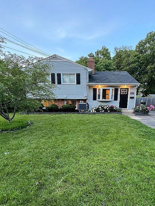 2nd image of 13211 Aldrin St