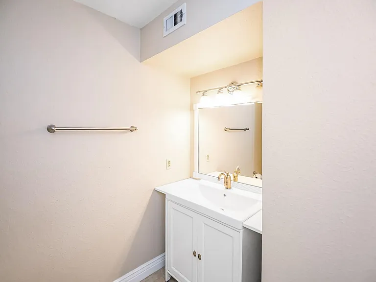 18511 Egret Bay Blvd #614 — Photo 8