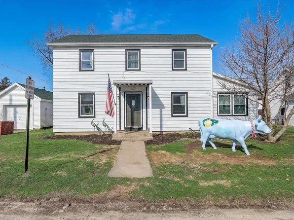 707 Railroad St, New Glarus, WI 53574