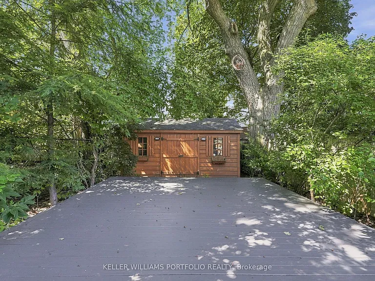 222 Hillsdale Ave E — Photo 49