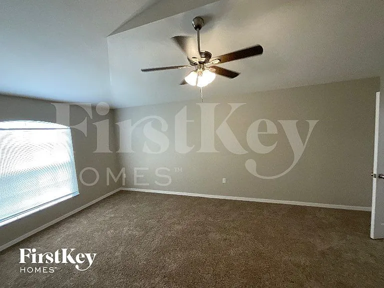331 Columbo St — Photo 11