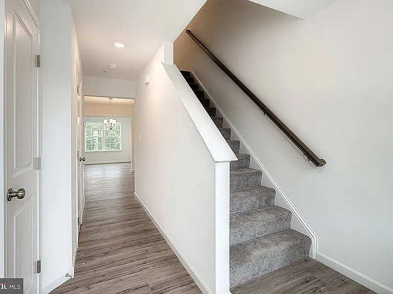 326 Magnolia Ln — Photo 6