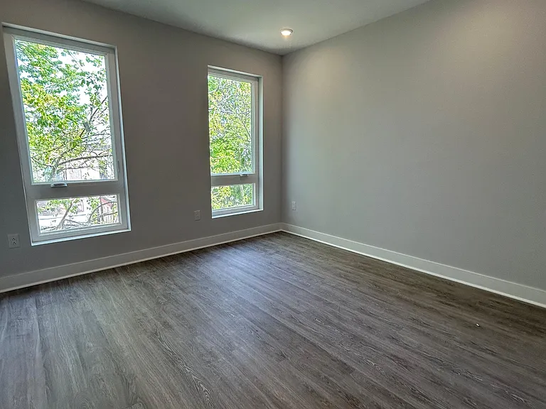 2205 N Franklin St #2 — Photo 13