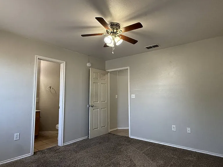 304 N Brentwood Ave #A — Photo 9