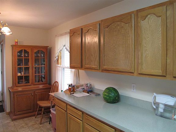 4th image of 60638 Whitethorn Ln