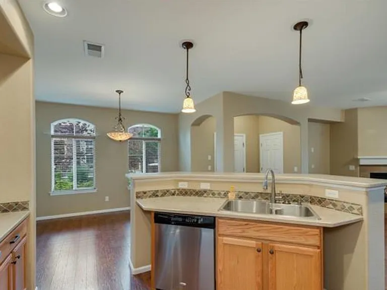 908 Rockhurst Dr #C — Photo 14