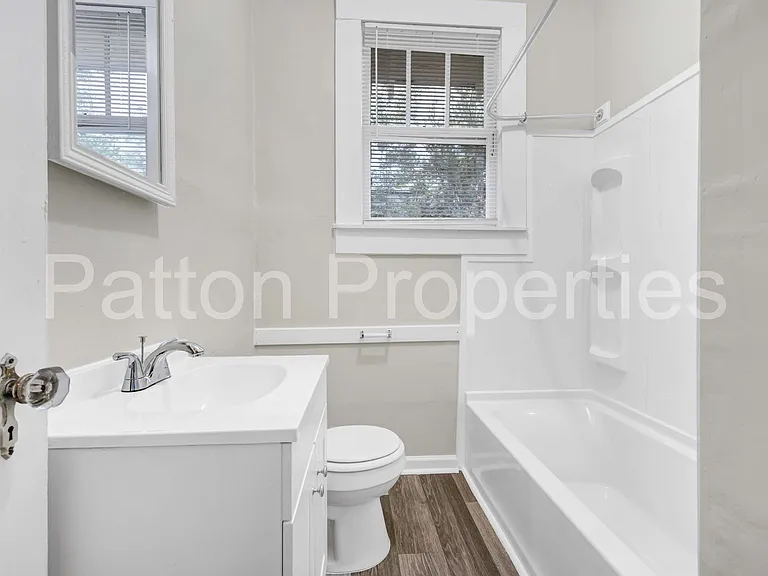 1409 Hagood Ave — Photo 14