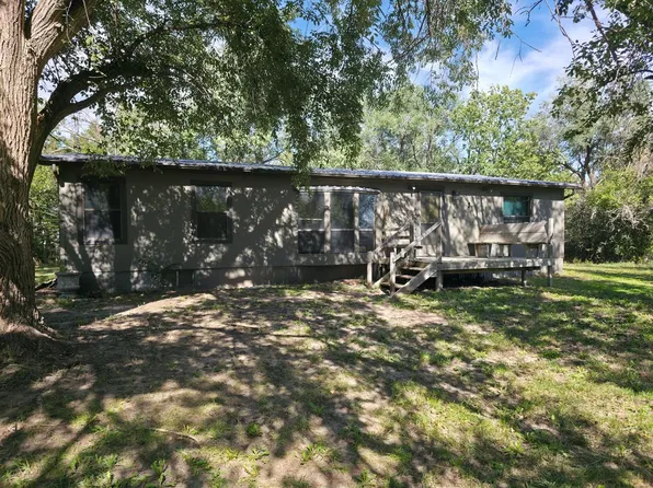 19290 Buckeye Rd, Gibbon, NE 68840