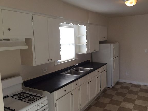 3rd image of 714 Helmholz Ave #2