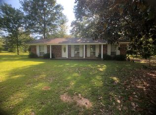 429 H Burge Rd, Poplarville, MS 39470