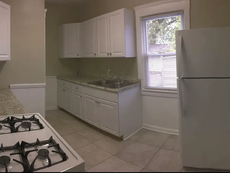 1180 Warren Rd — Photo 8