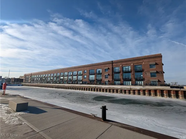 401 W Shoreline Dr Unit 307, Sandusky, OH 44870