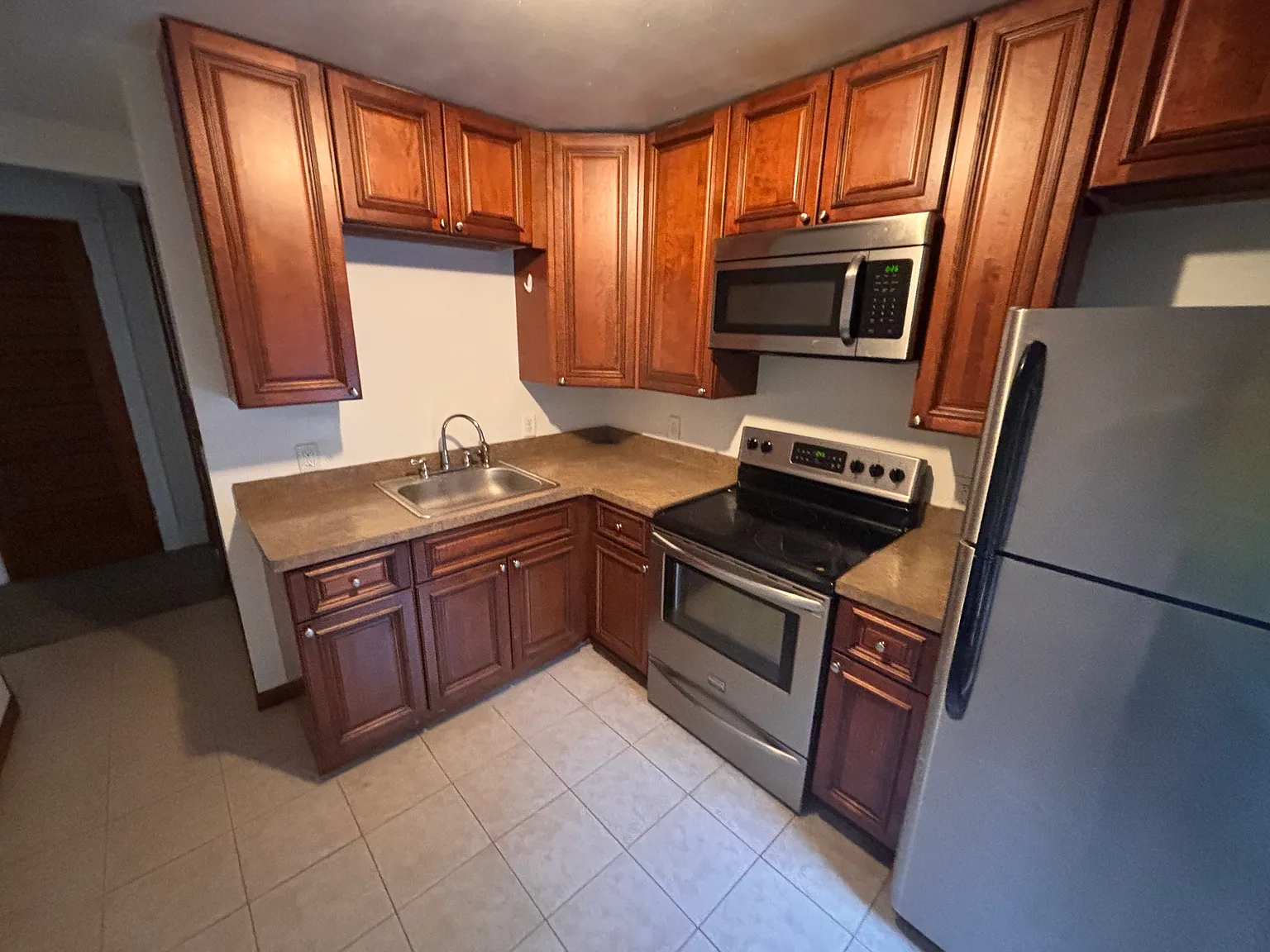 2 bed, 1100 sqft, $1,400 — Photo 4
