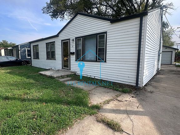2nd image of 501 W 33rd St S