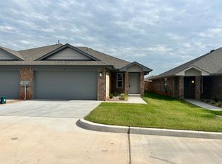 19601 N Pennsylvania Ave UNIT C, Edmond, OK 73012