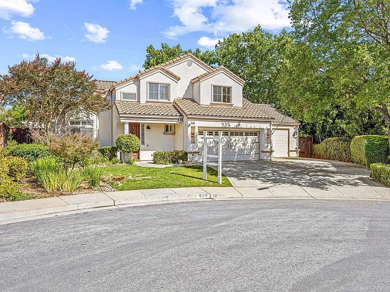 939 Skip Away Ct — Photo 44