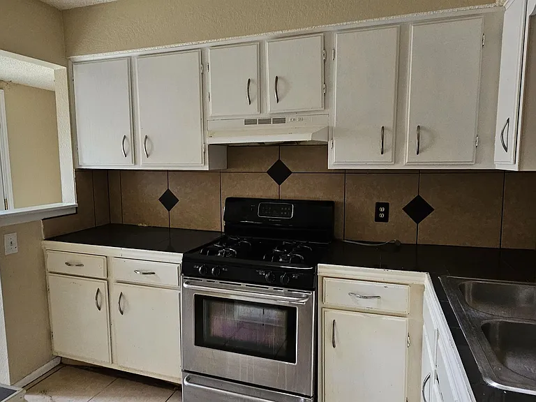 4229 Siesta Ln — Photo 7