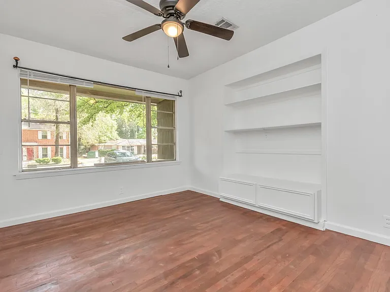 602 Everett St — Photo 38