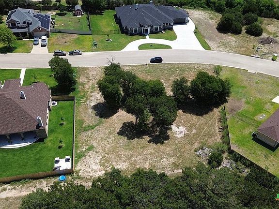 2nd image of 3906 Del Rey