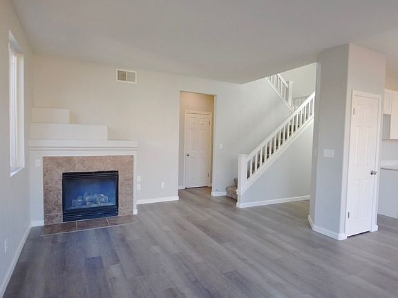 5th image of 1308 Steinbeck Dr