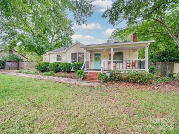 8625 Old Plank Rd, Charlotte, NC 28216