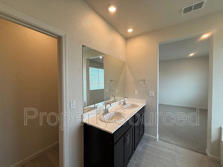 2957 Mokelumne Ct — Photo 35