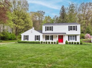 110 Walnut Ridge Dr, Pittsburgh, PA 15238