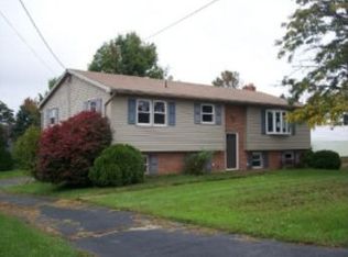 115 Forest Hills Rd, Red Lion, PA 17356