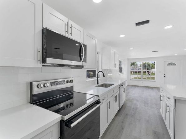 354 NW 4th Pl #354