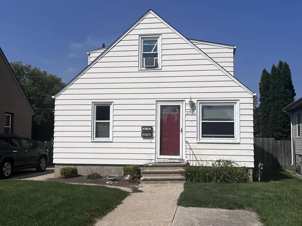 2710 22nd AVENUE, Kenosha, WI 53140