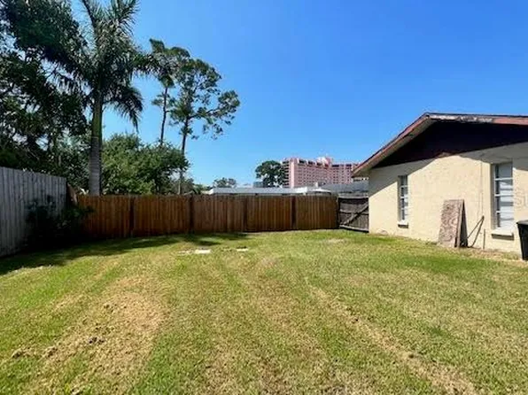 1900 Marcia St, Sarasota, FL 34231