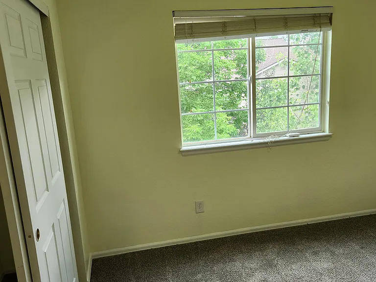 2265 Dogwood Cir — Photo 10