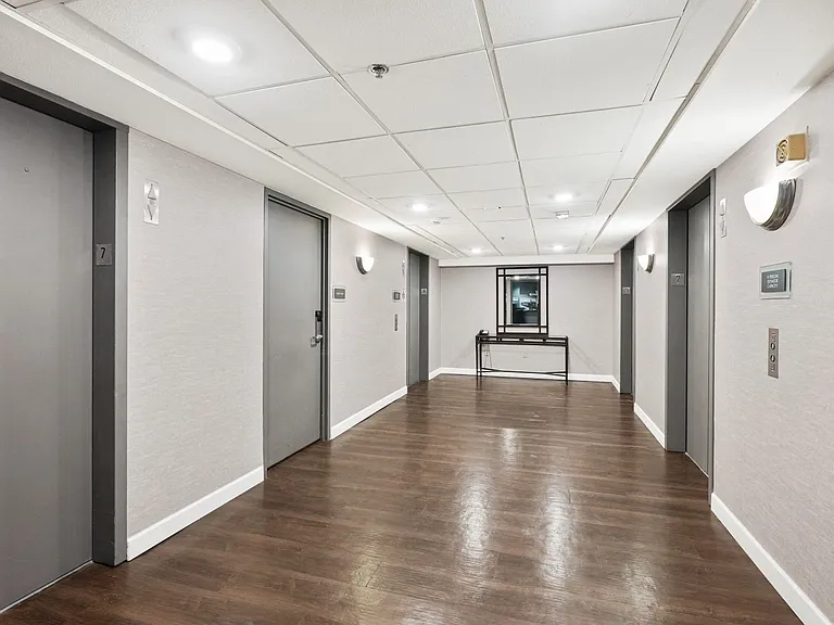 AIRE MSP Apartments — Photo 22