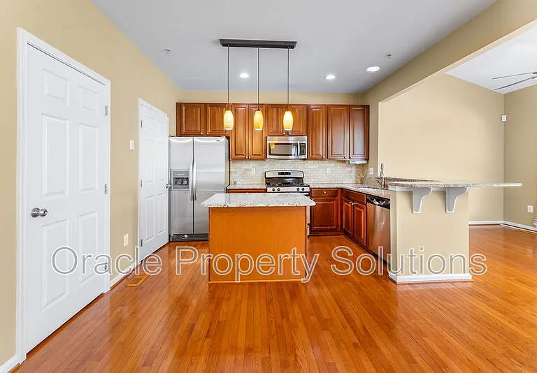 7550 Maidenhead Dr — Photo 8