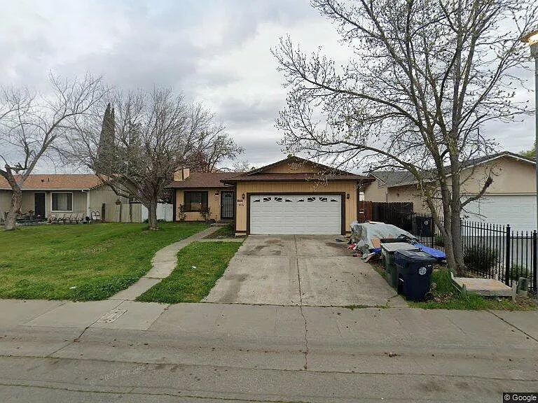 6036 69th St photo 1