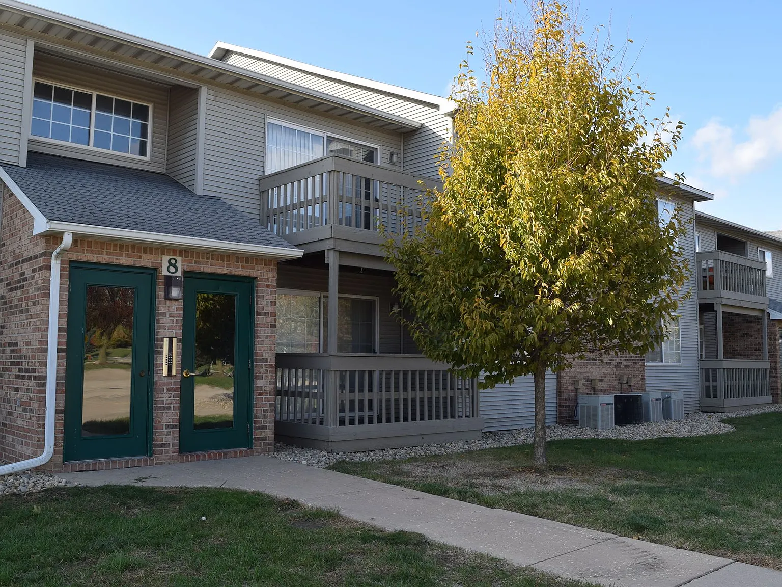 Prospect Pointe — Photo 3