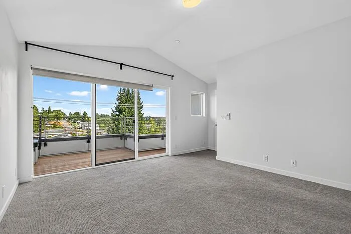 3819 S Cloverdale St — Photo 31