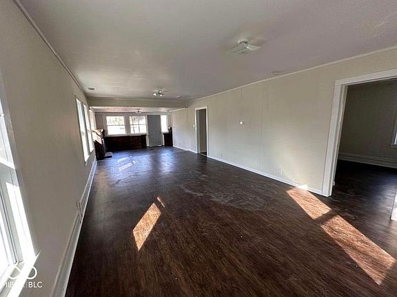 2nd image of 1623 W 20th St