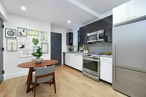 144 E 24th St #4-C Photo 1