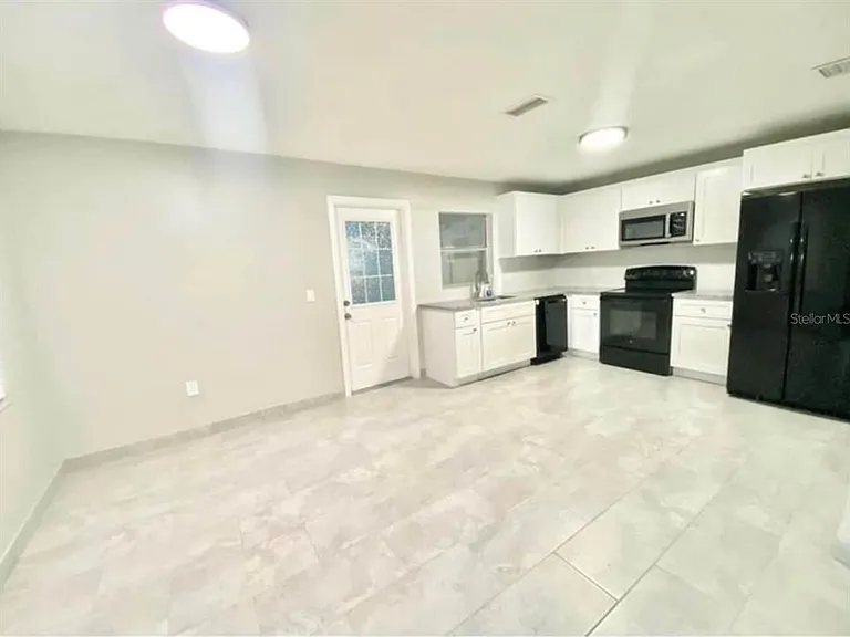 604 Patrick Ave — Photo 3