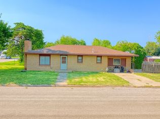 212 W Ash St, Minneola, KS 67865